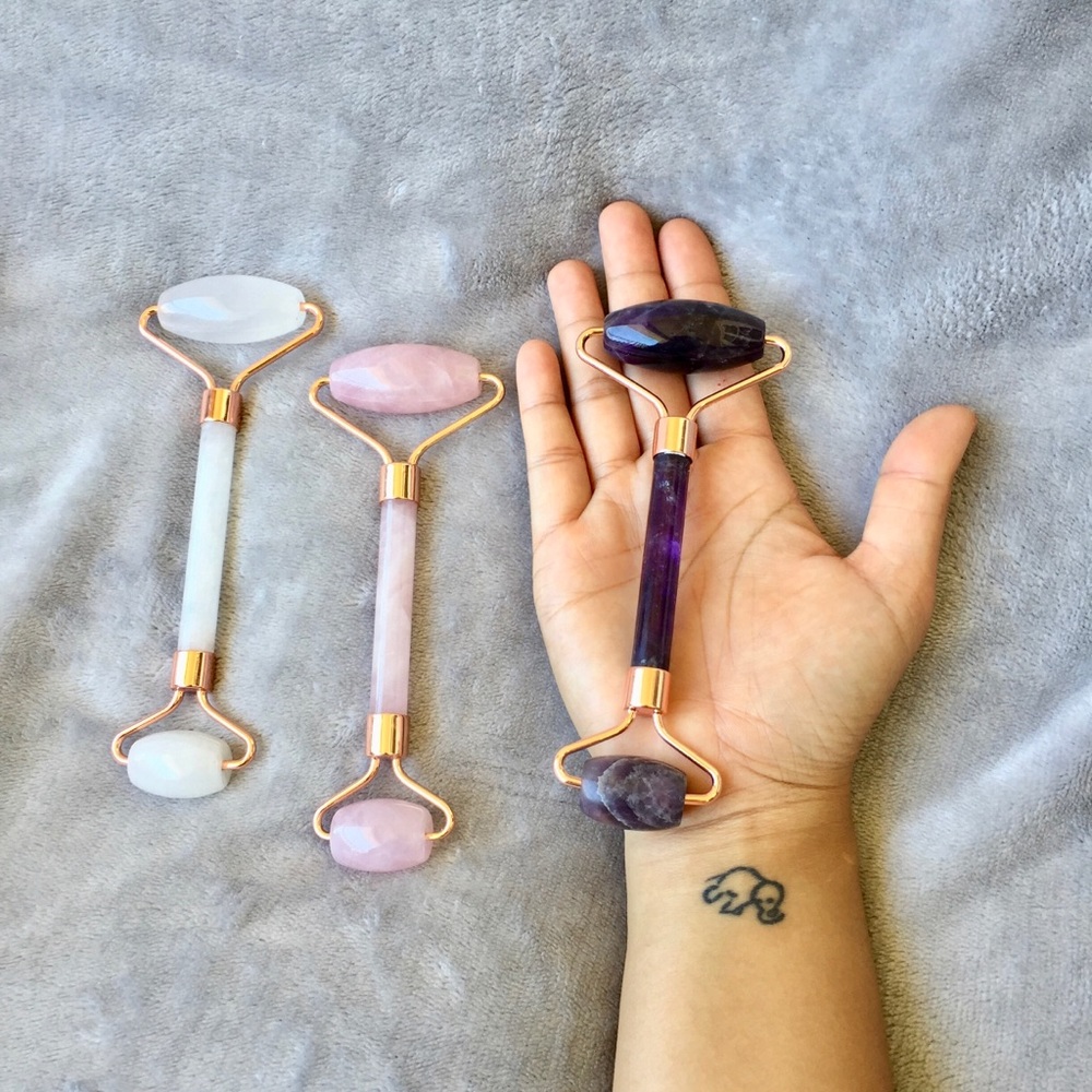 Rose Quartz Face Roller - Picture 6 of 8